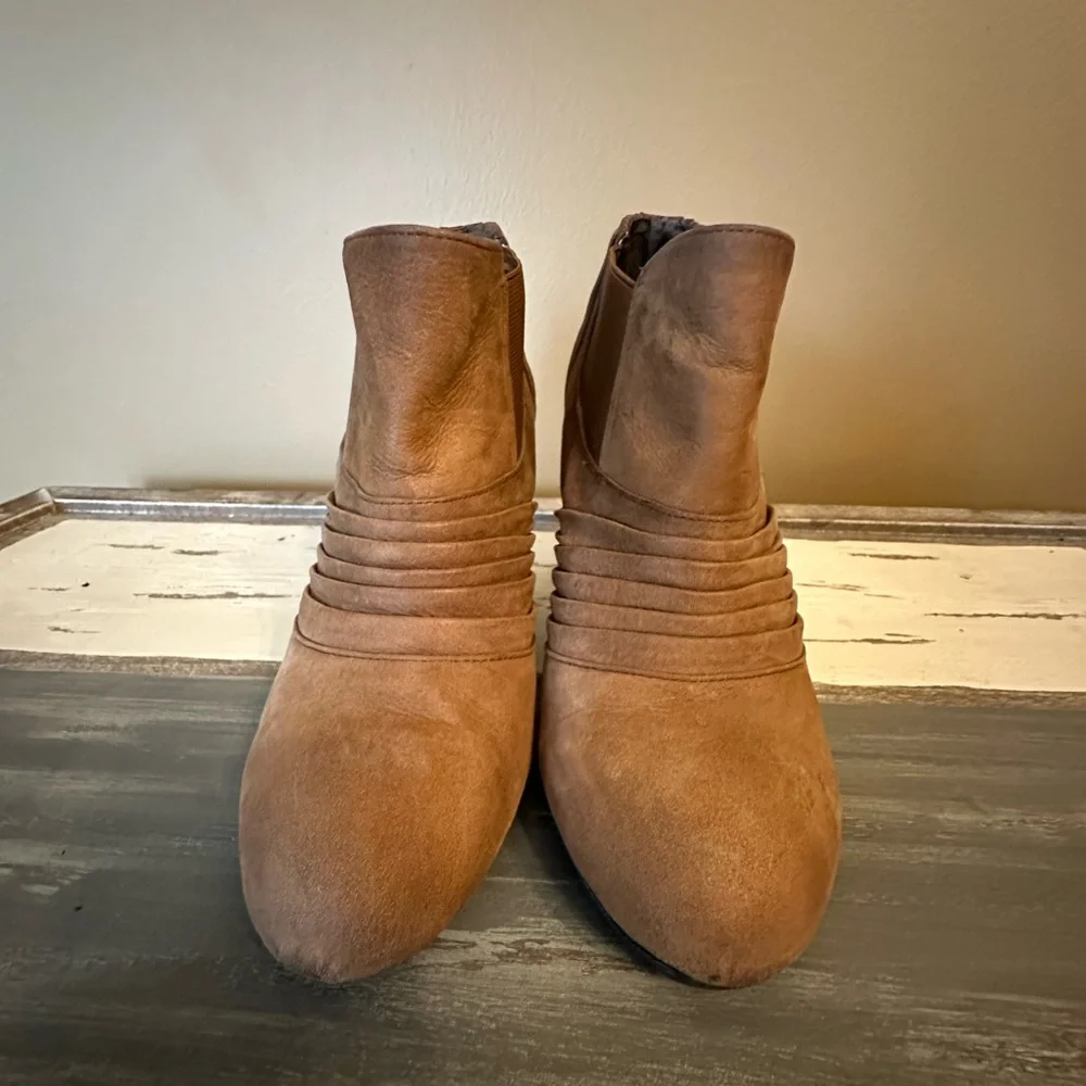 Vince Camuto Women’s Bronco Ankle Booties - Size 8‎